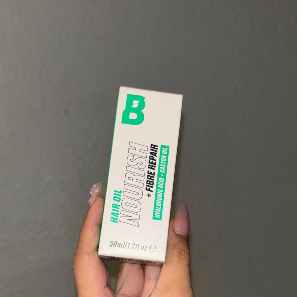 Nourish Hair Oil - White and Green